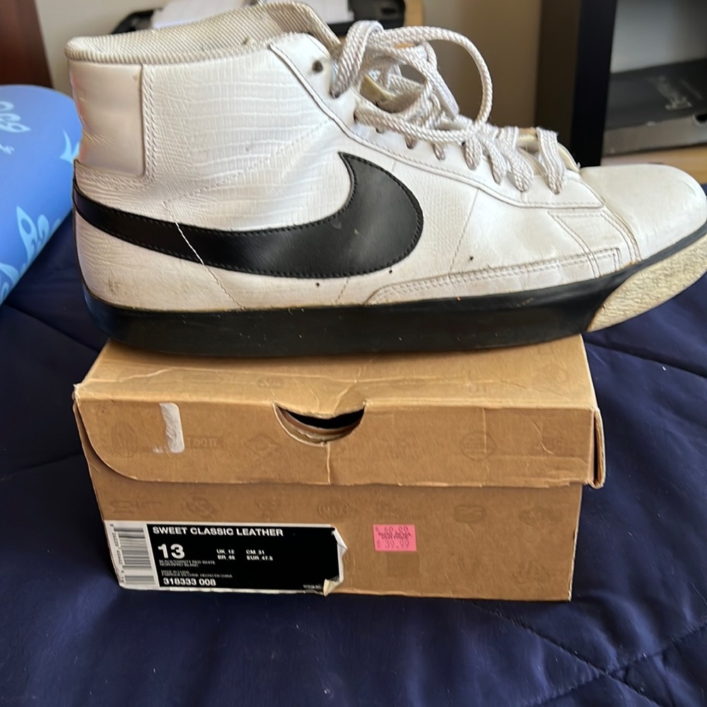 Black and White mens Nike leather shoe
